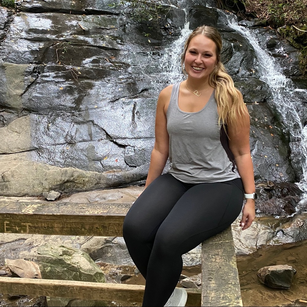 Meet your Posher, Brianna